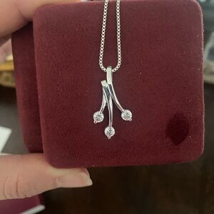 Chic Sterling Silver Necklace with 3 Stunning Cubic Zirconia Stones